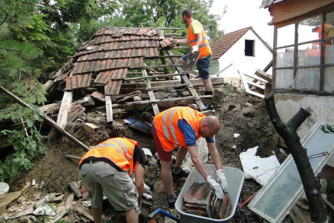 Serbien-Hilfe nach Hochwasser.jpg