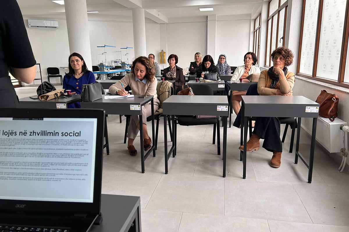 Kosovo_Women attending training at a community center_2.jpg