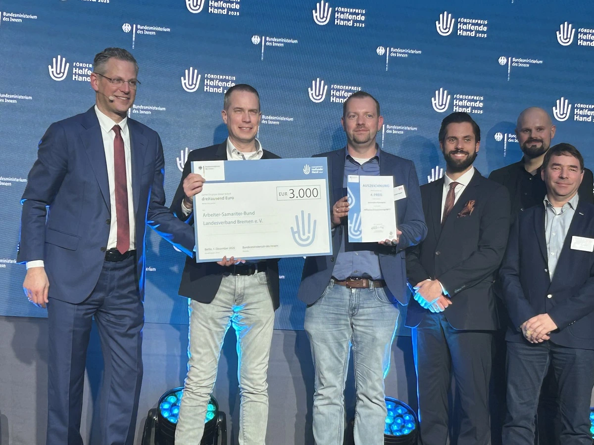 Christoph de Vries und Team des ASB Bremen Image _2_.webp
