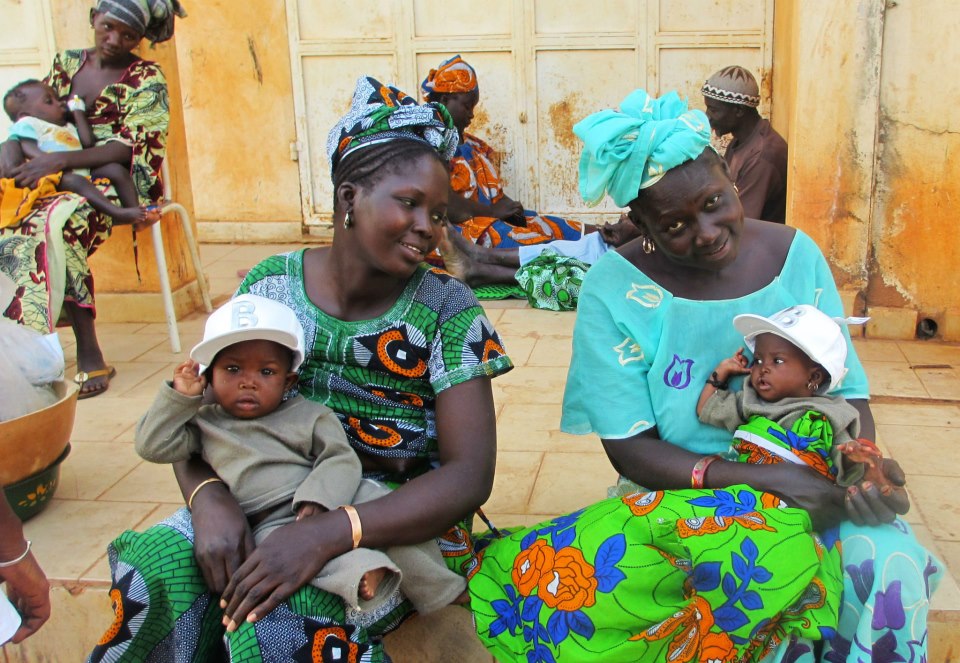 Mütter_ASB Gambia.jpg