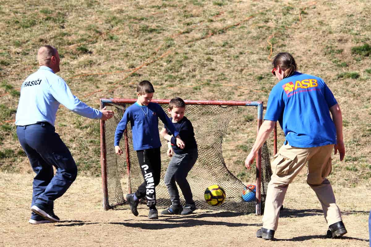 Hummene-Slowakai-Fussball.jpg